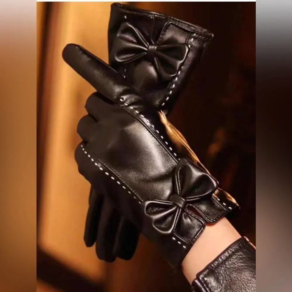 🌺Coquette🌺 Luxe Faux PU Leather Fur Lined Touchscreen Driving Gloves